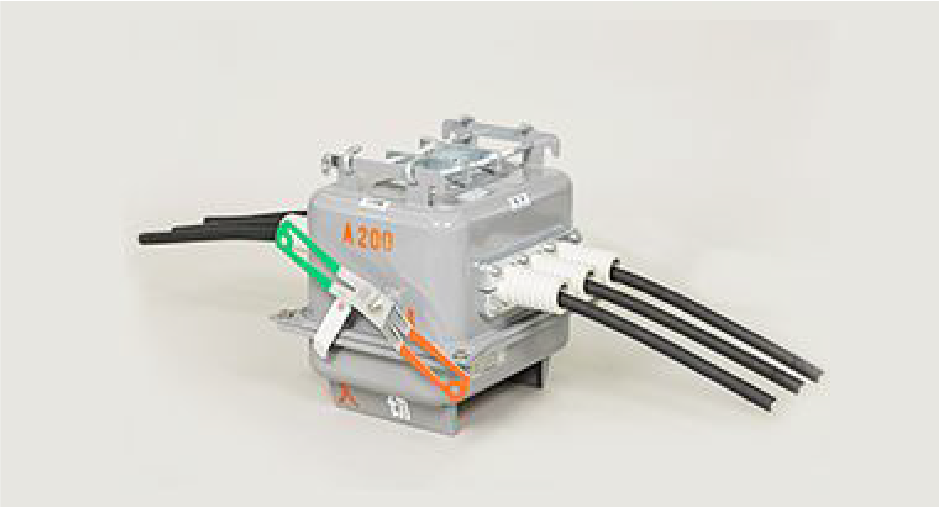 標準タイプ、LA内蔵タイプ